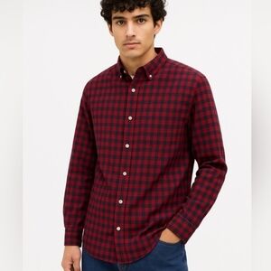 GAP Men's Red and Black Checkered Casual Shirt